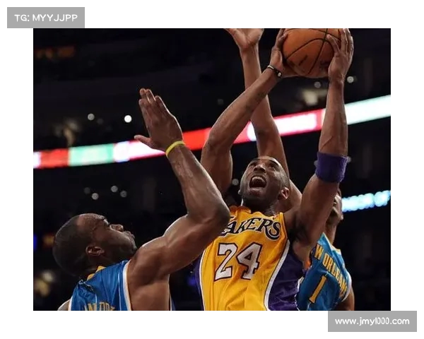 NBA突破上篮技巧解析：如何在高速对抗中完成高效得分
